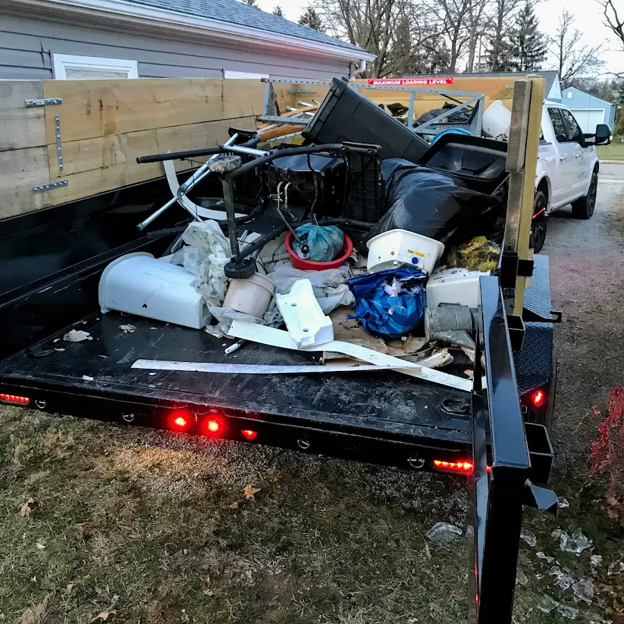 Roll-off dumpster delivered to a residential driveway in Allouez